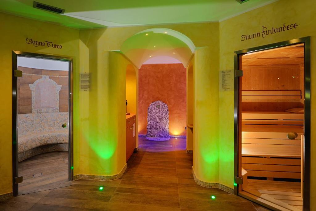 Boutique Hotel Diana Madonna Zewnętrze zdjęcie