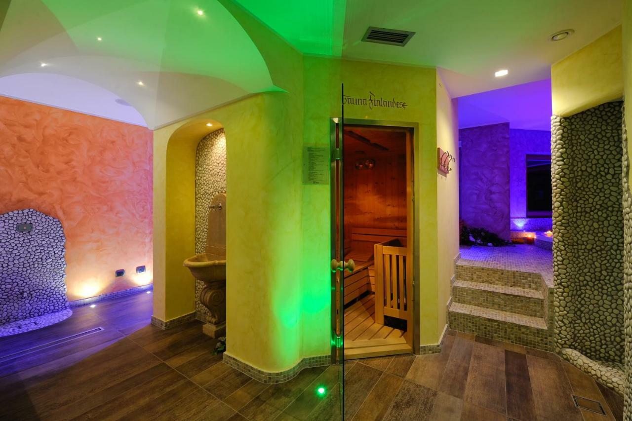 Boutique Hotel Diana Madonna Zewnętrze zdjęcie